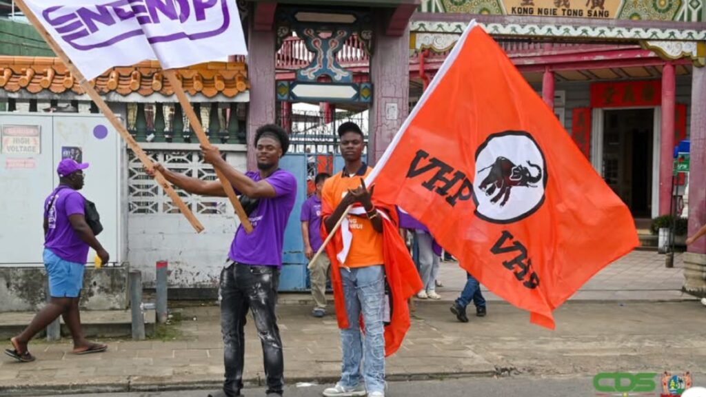 Verkiezingen Suriname monden uit in nek-aan-nekrace: NDP lijkt aan winnende hand
